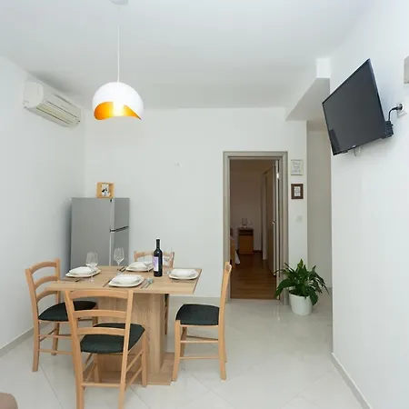 Apartment In City Centar Ivan Dolac